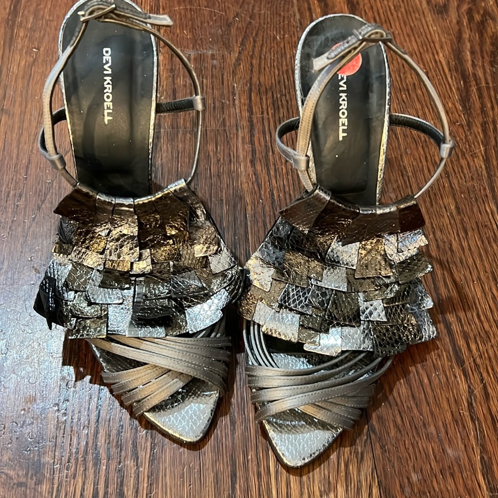 Devi Kroell Silver Python And Leather Heels In Ok… - image 1